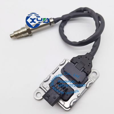 4326869 5WK96753B Sensor Oksigen Nitrogen Untuk Cummins Square Four Pin Black Plug